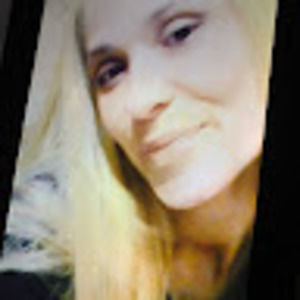 Meet your Posher, Brittney